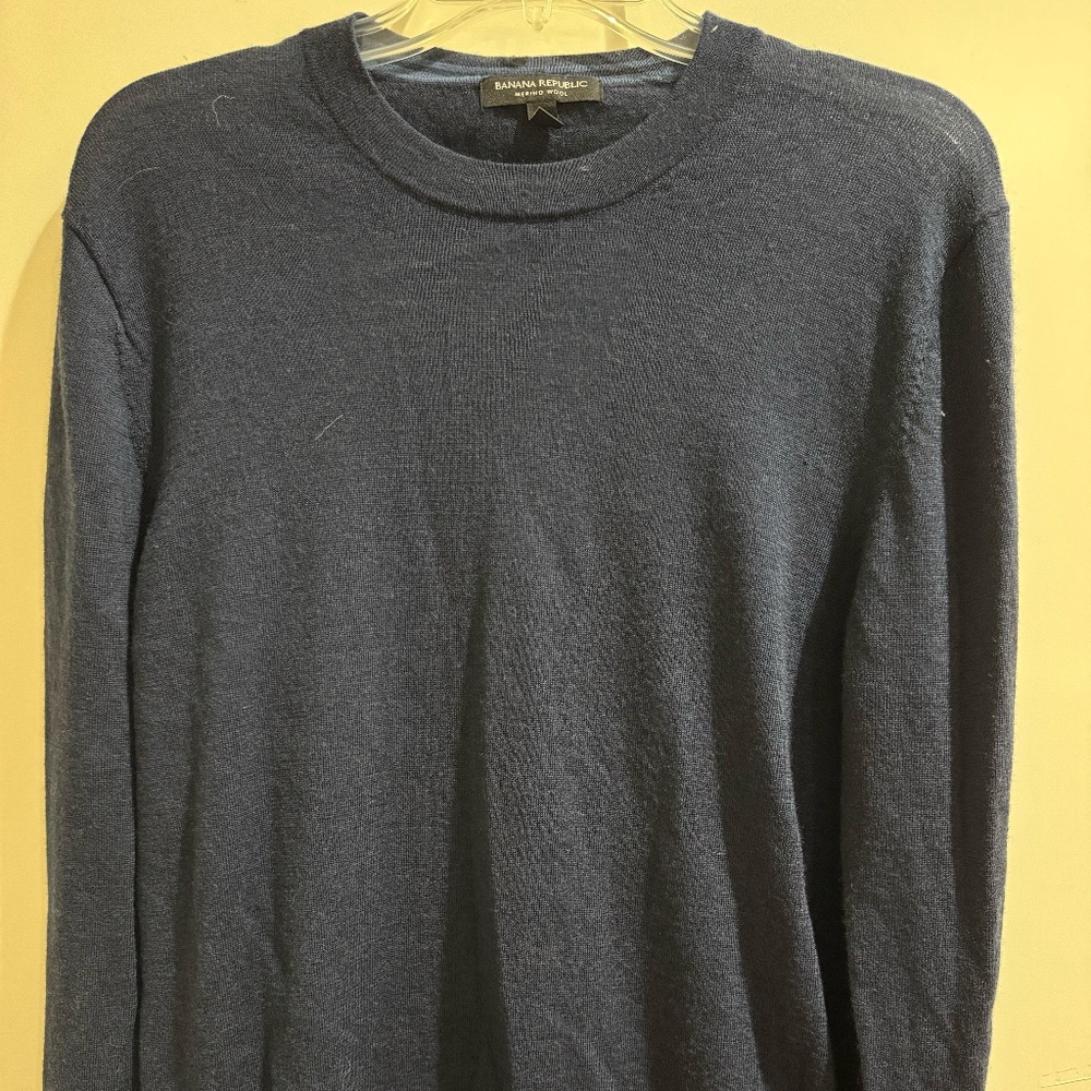 Unisex Banana Republic Merino Wool Navy Sweater